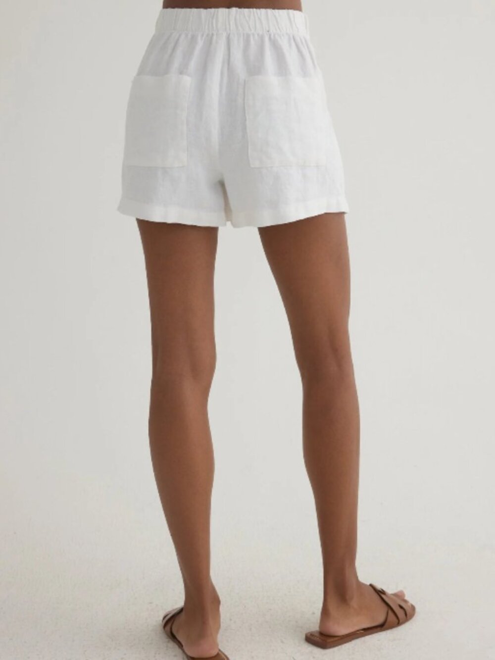 Bella Dahl White Pleated Linen Shorts - Picture 3 of 3